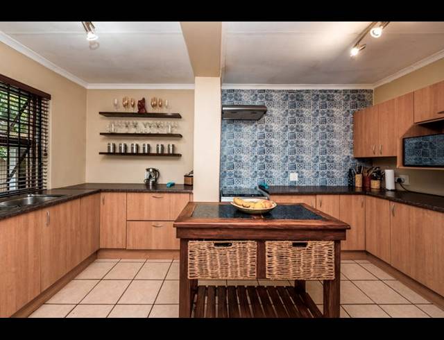 5 BEDROOM HOUSE FOR SALE IN EDENDALE